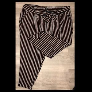 4X TORRID vertical striped loose fitting pants